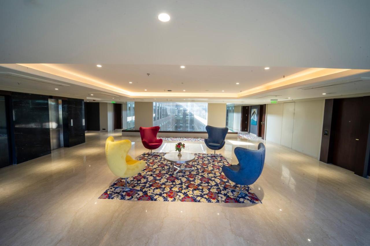 Essentia Luxury Hotel Indore Ngoại thất bức ảnh